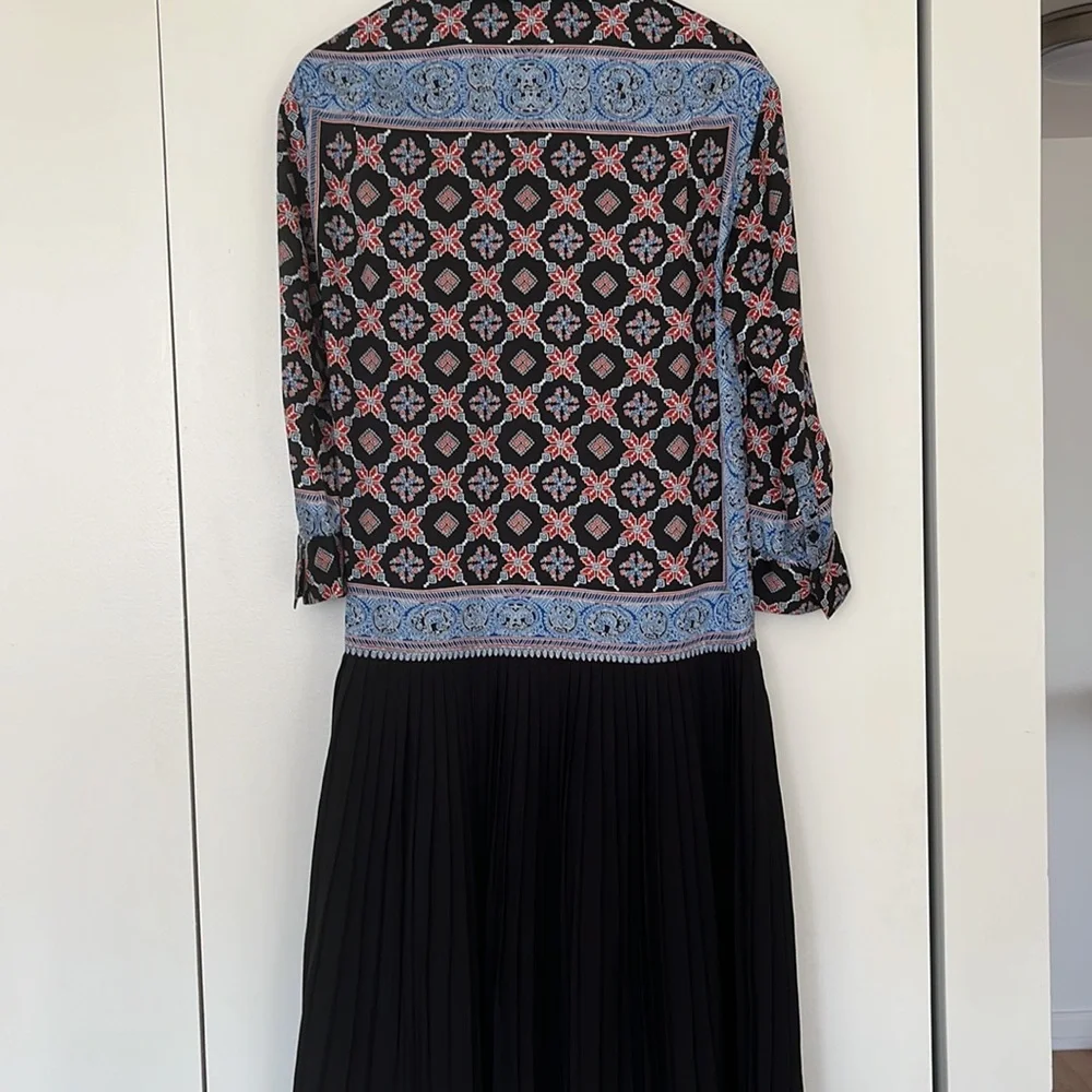 Sandro Black Pleated Skirt Dress with Blue and Pink Printed Bodice - Picture 5 of 7